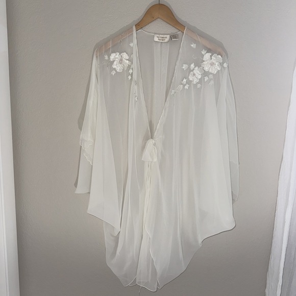 Victoria's Secret Other - Victoria's Secret Gold Label Sheer Lace & Pearls Ivory Chiffon Robe Vintage OS
